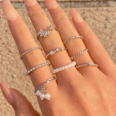 Set da 9 Pezzi Elegante da Donna Anelli Finti con Perle Strass Farfalle Decorazione Anelli per Dita Gioielli Regalo