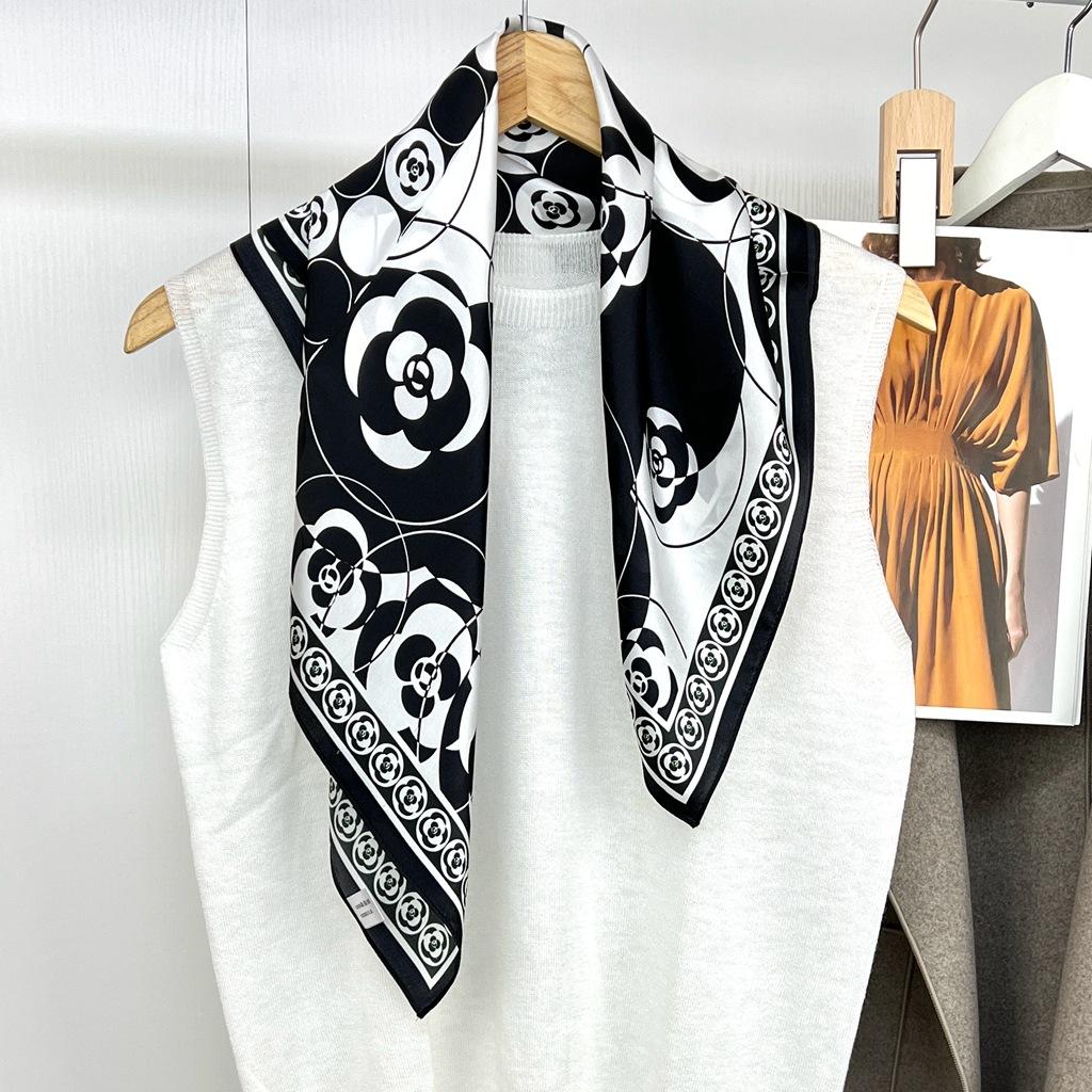 Temperament Camellia High Sense Mulberry Silk Square Scarf Ins Design Sense Is Good To Match Decorative Mulberry Silk Scarf Scarf Women