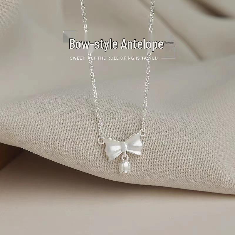 2024 New Light Luxury Bow Chime Silver Necklace: Niche Design for Women