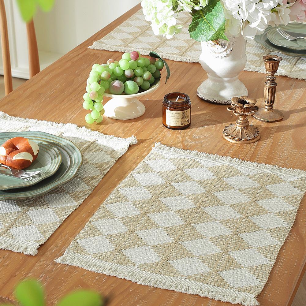 Nordic cotton and linen table flag modern simple light luxury high-end dining table mat festival tableware mat woven color matching spot