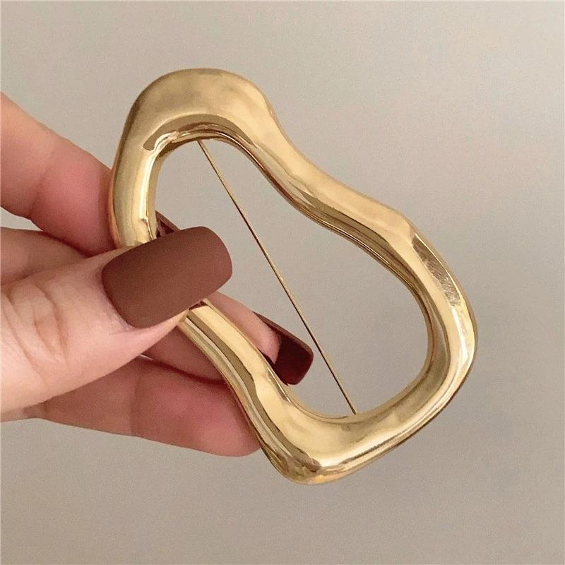 Cute Simple Red Love Heart Brooches for Women Girls Sweet Heart Shape Brooch Lapel Pin Badges Clothes Hat Accessories Gifts 2026