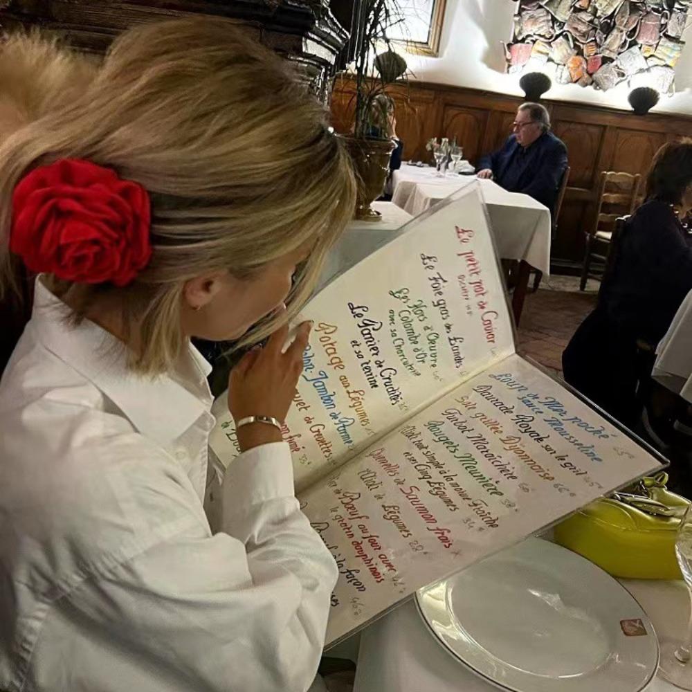 

Роза-краб ручной работы Популярные аксессуары для волос Летние волосы ловят девушку