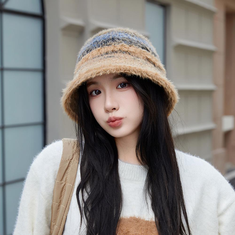 Fisherman Hat Women's Versatile Japanese Autumn and Winter Basin Hat Warm and Fashionable Colorful Face Showing Small Bucket Hat