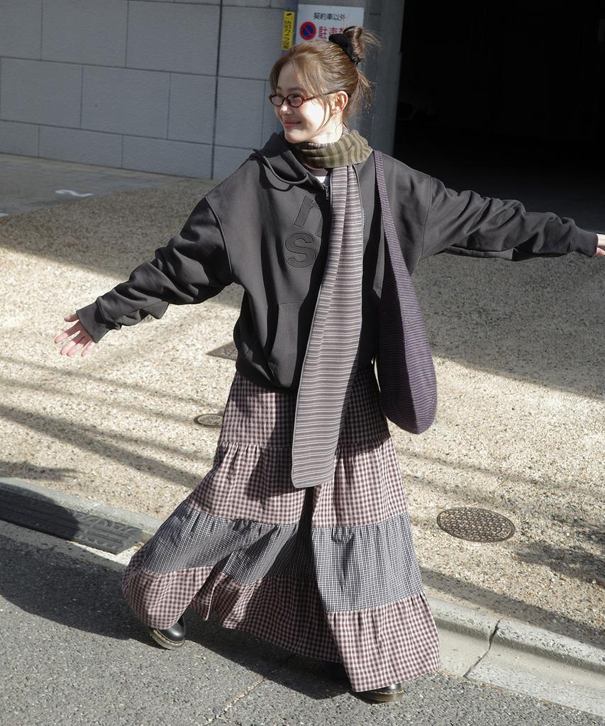 Natsu Check Long Tiered Skirt, Brown