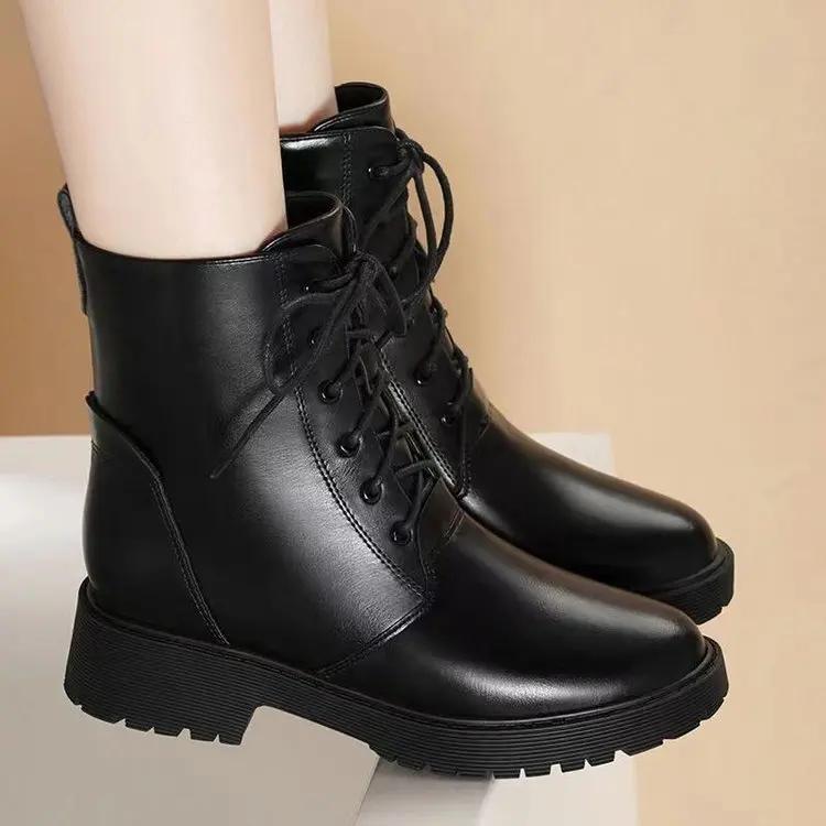 Fashion Casual Chelsea Snow Boots Women 2024 Winter New Designer Mid Heels Platform Ankle Shoes Warm Fur Motorcycle Autumn Leather Black