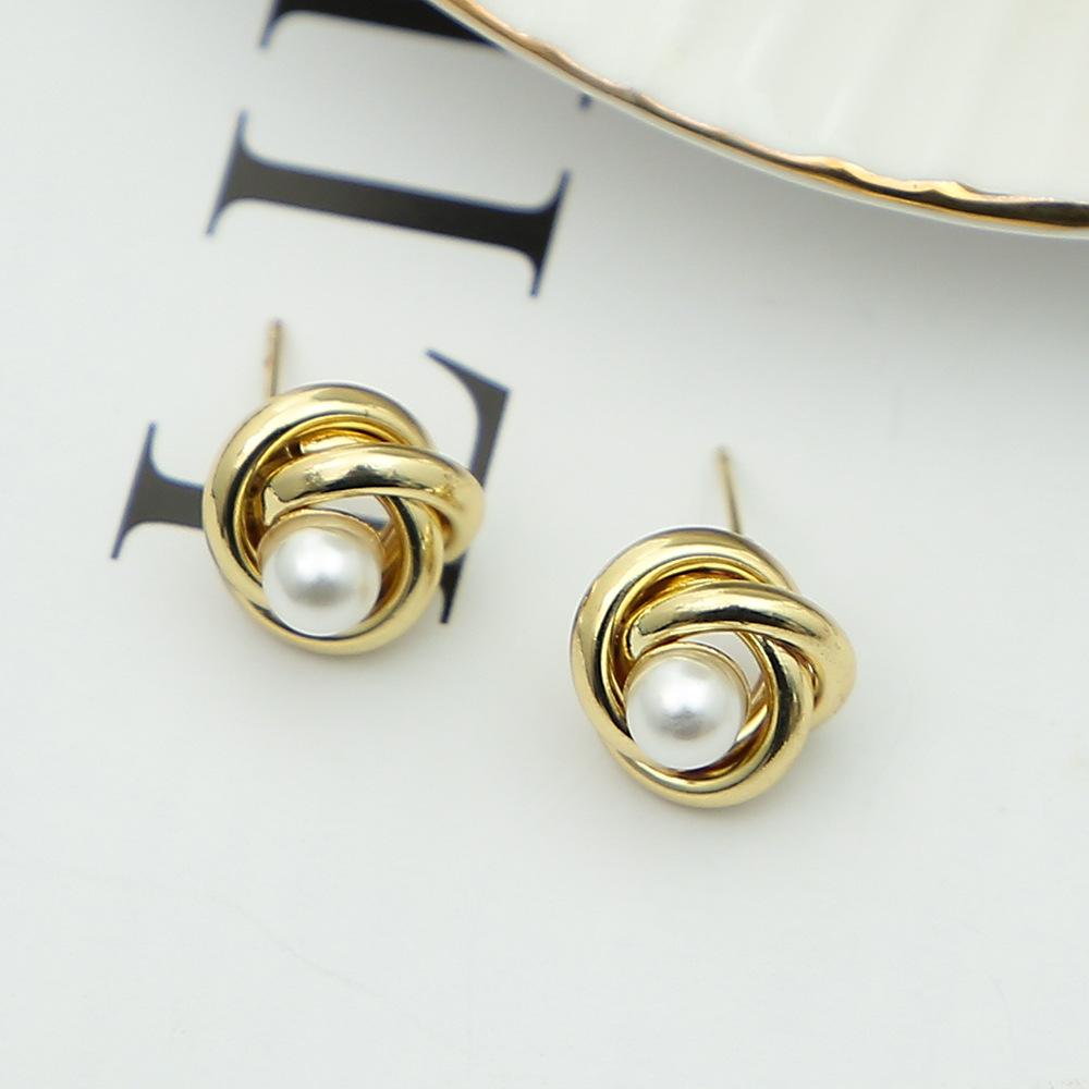 Lightweight Twisted Pearl Stud Earrings with Hollow Tube Design