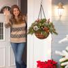 Świąteczny Wystrój Ganku Kosz z Zielenią i Szyszkami Jagodami Sztuczne Dekoracje Świąteczne na Drzwi Wejściowe Prezent na Święta