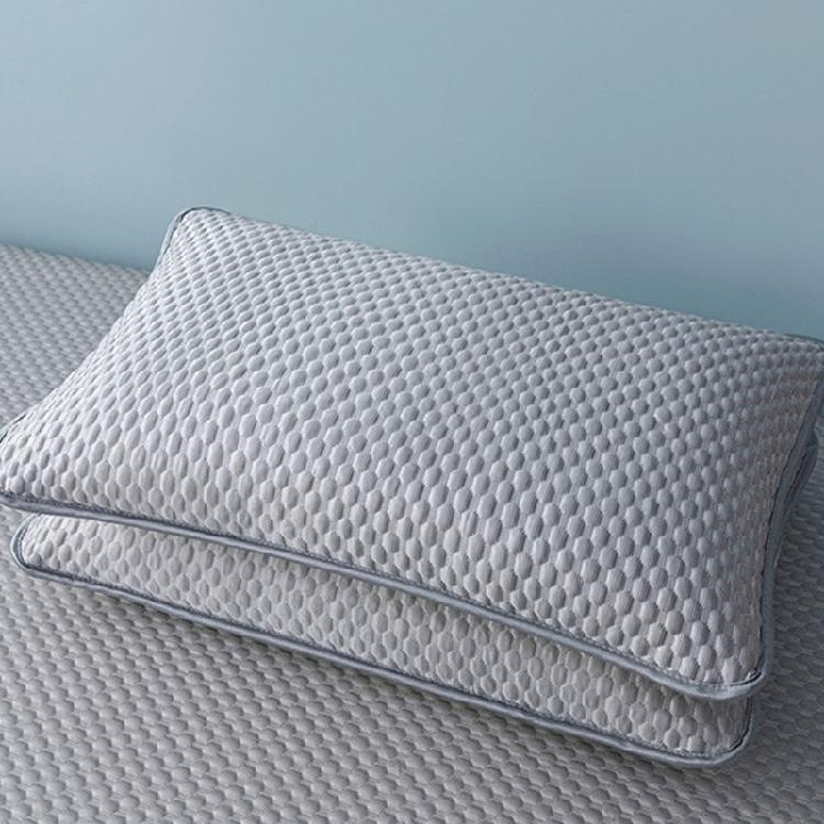 2 Pack Cooling Pillow Covers Ice Silk Fabric Washable Pillowcase 48x74cm Soft Breathable Design with Envelope Closure