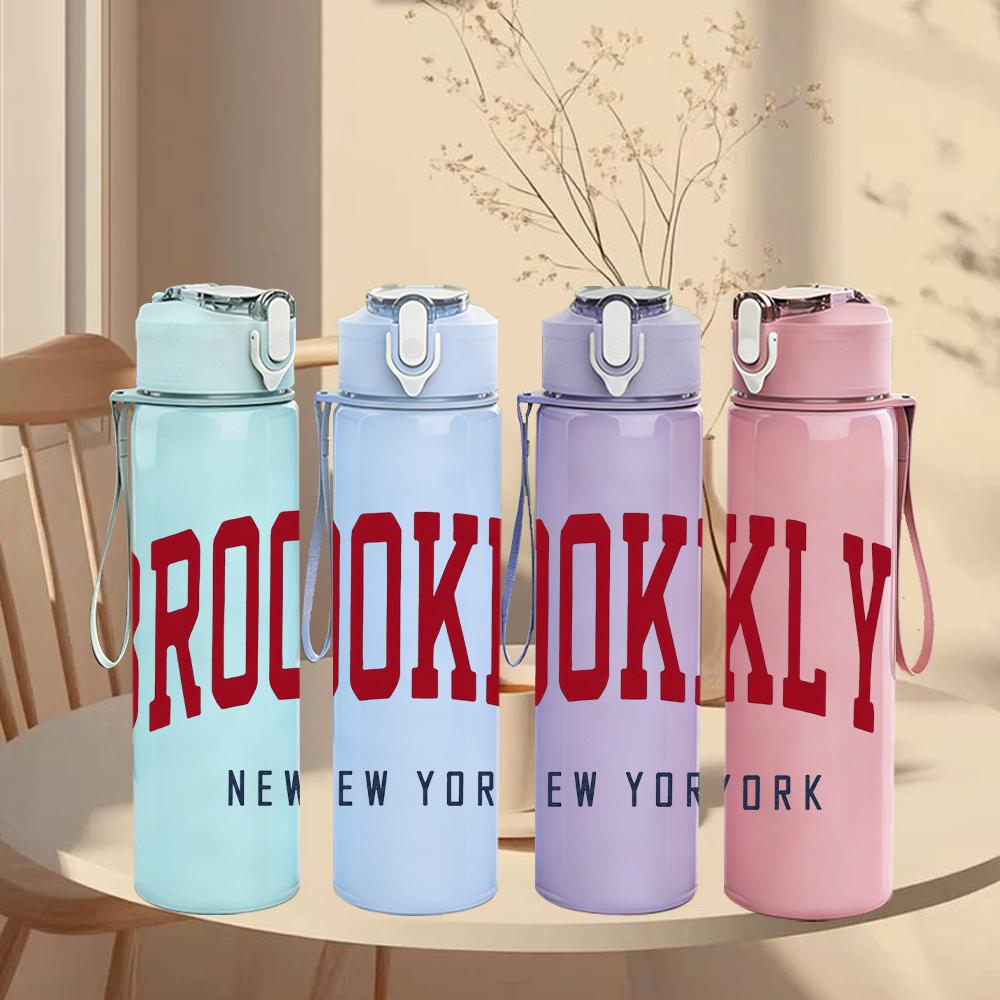 1PC Brooklyn New York Letter 750ml Color Plastic Sports Water Bottle Leakproof Flip Straw Lid Suitable for Sports Office Home Use