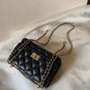 Diamond-shaped Embroidered Thread Small Bags, Women's Bags, Popular and Versatile Chain Crossbody Bags, Single-shoulder Small Square Bags