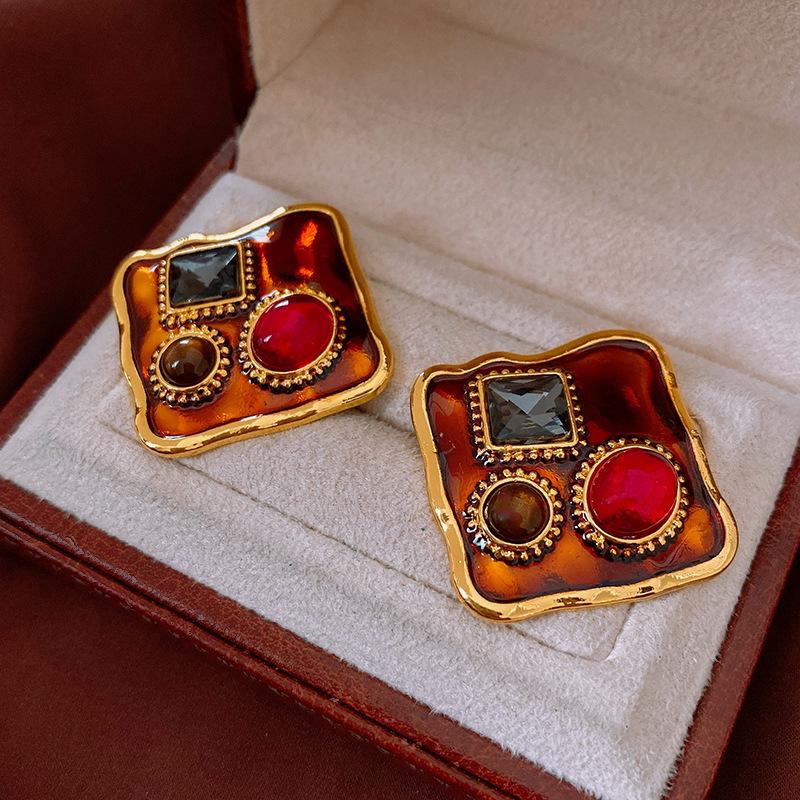 

Винтажные серьги-пусеты с бриллиантами «Серебряная игла» - Ретро и роскошный дизайн для женщин