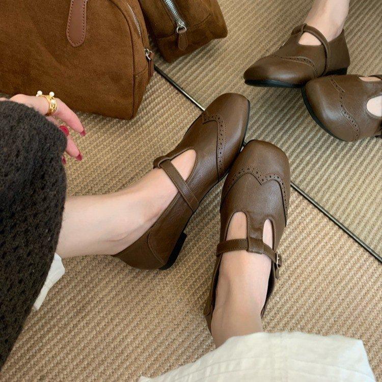 Spring with skirt gentle small leather shoes French retro Mary Jane new soft-soled loafers