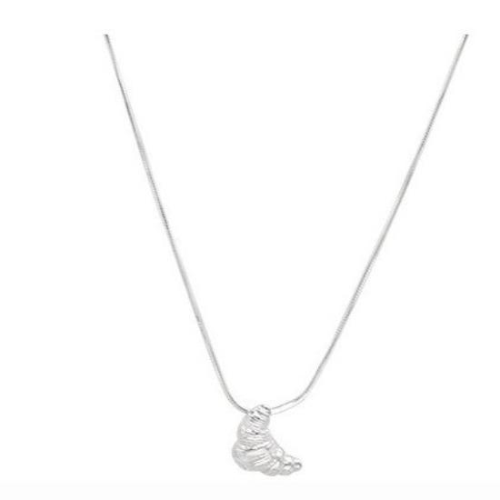 Collier Croissant Femmes Luxe Léger Design de Niche Haute Qualité Personnalité Polyvalent Mode Pendentif Chaîne de Clavicule Bijoux Qualité