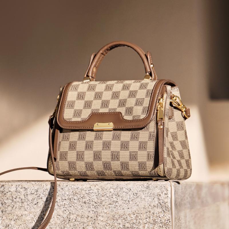Mrs. Qiao Handbag for Women 2025 New Handbag High-end Feel Mom Bag Crossbody Bag Vintage Women's Bag