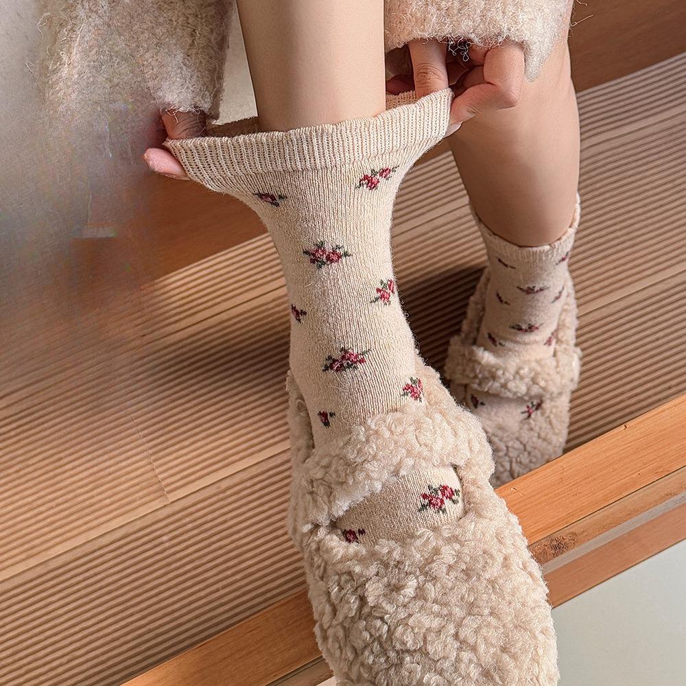 Retro Floral Wool Socks, Pile Socks, Thick and Warm Floral Fringed Socks for Autumn and Winter