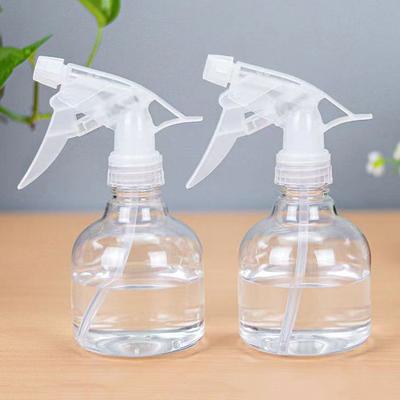 250ml Transparent Plastic Spray Bottle – Portable Hairdressing and Styling Tool for Salon, Barber, and Makeup Use