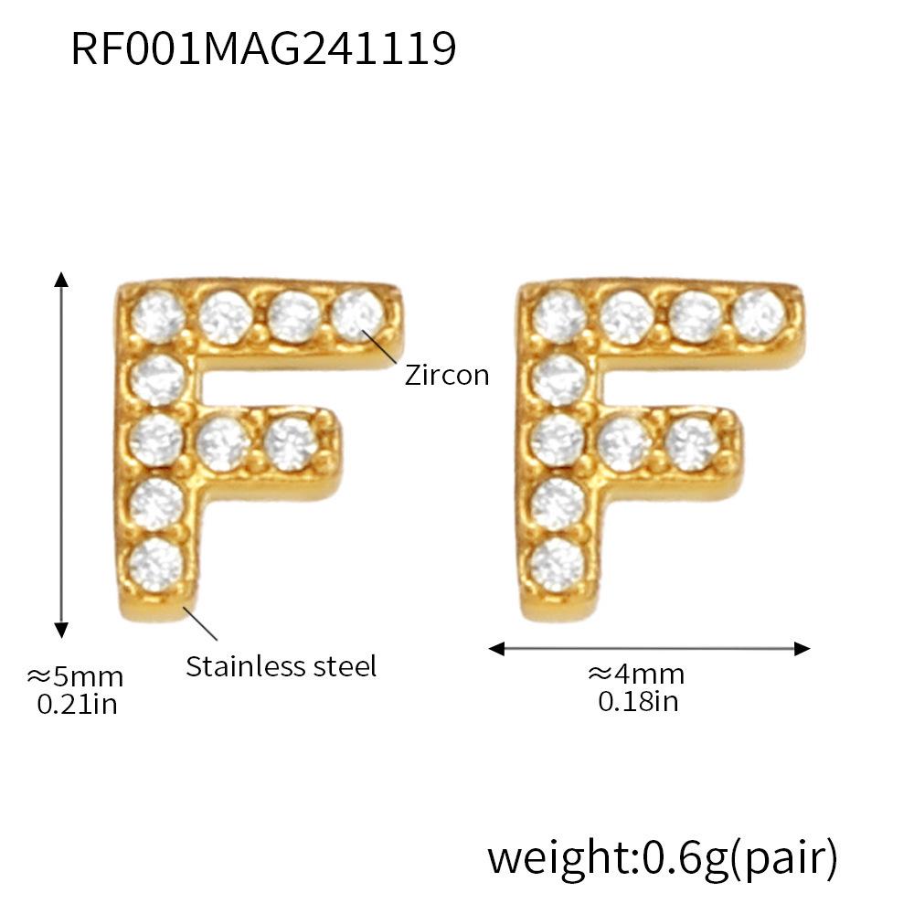 Qiong Yao 26-Letter Zircon Inlaid Jewelry Set: Gold-Plated Titanium Steel Necklace, Bracelet, Ring, and Stud Earrings.