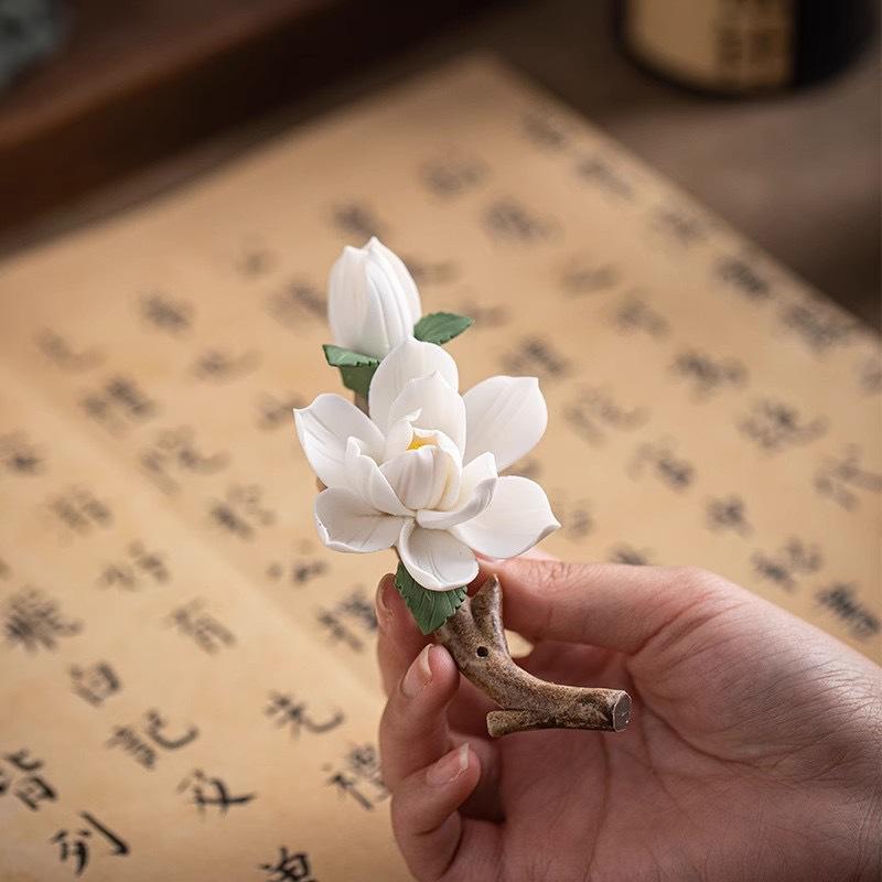 Ceramics Pear Blossoms Incense Holder Chinese Style White Flower Shape Incense Stick Stand For Home Desktop Decor