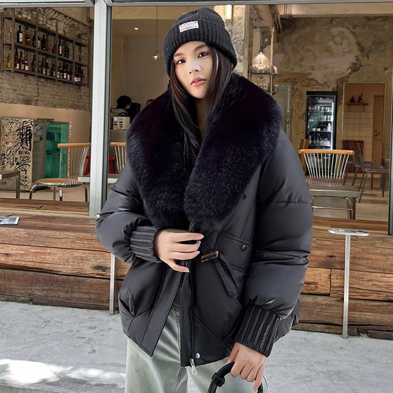 Winter Style Big Fur Collar Cotton Jacket, Down Cotton Jacket, Women's Short Thickened Anti-fur Jacket, Small Protective Jacket
