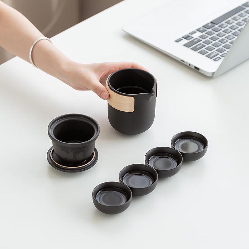 Changs Minimalist Ceramic Tea Set Gift Box