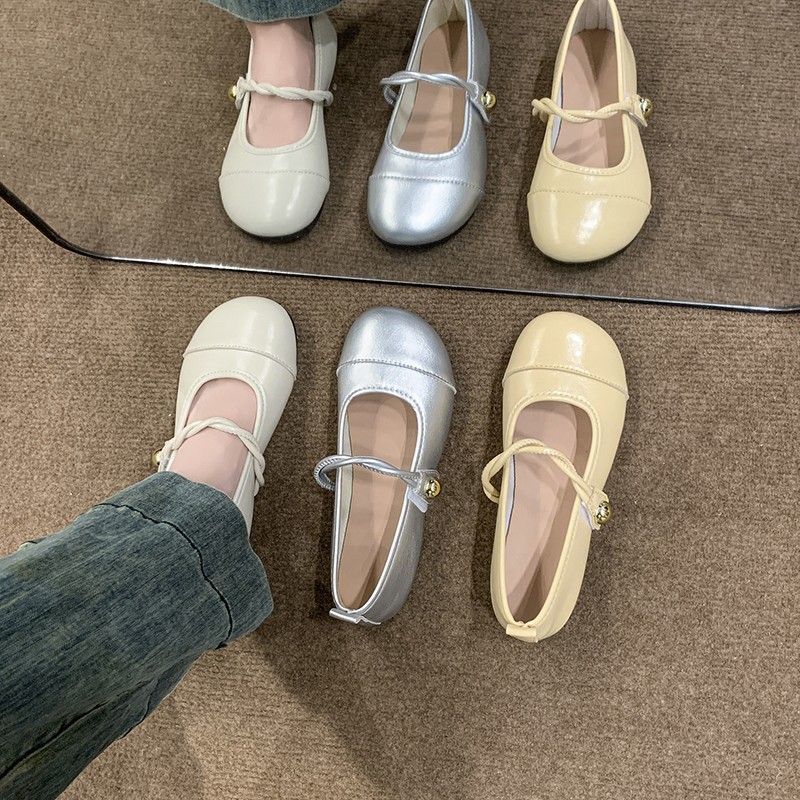 Round head shallow mouth Doudou shoes fashion fairy style with skirt student Mary Jane shoes single shoes 2025 spring and autumn new