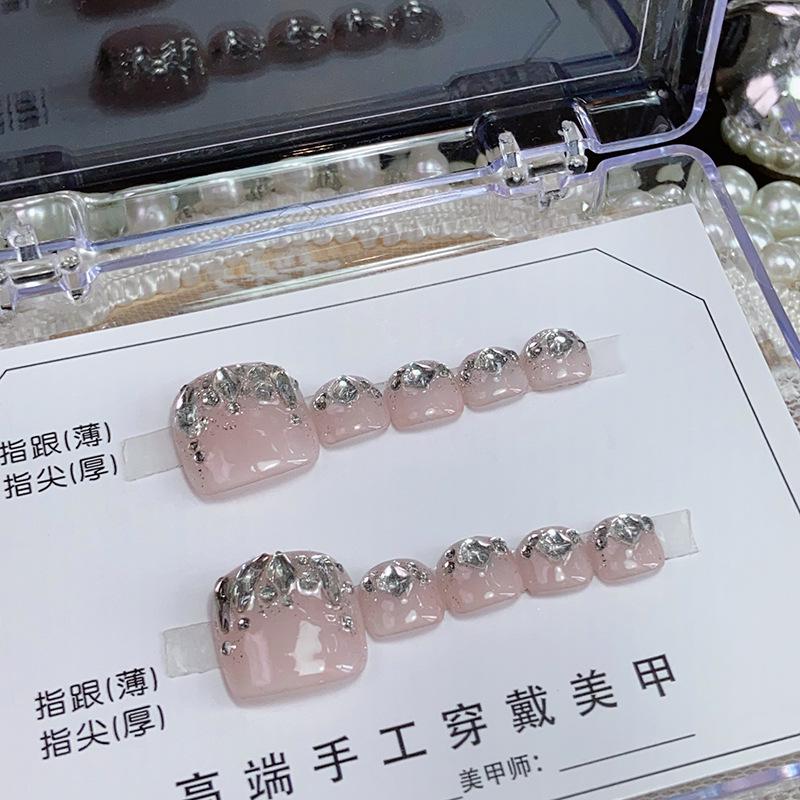 Nude Diamond Cat Eye Toenail Stickers: High-End Wearable Manicure 2025