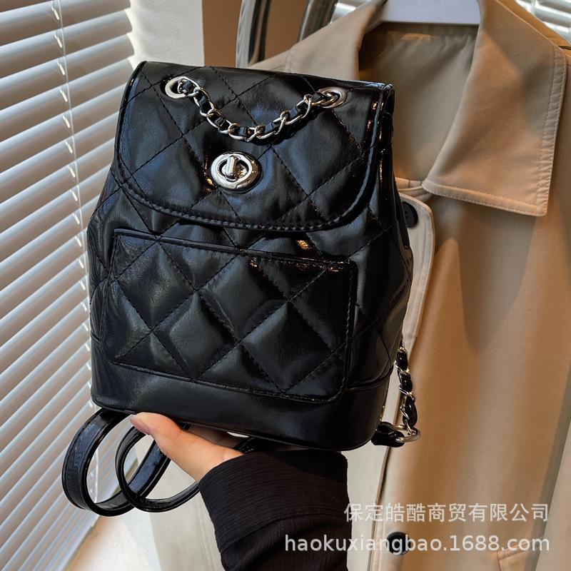 Rhombus chain backpack women's 2025 new autumn large-capacity bucket bag student schoolbag versatile commuter backpack