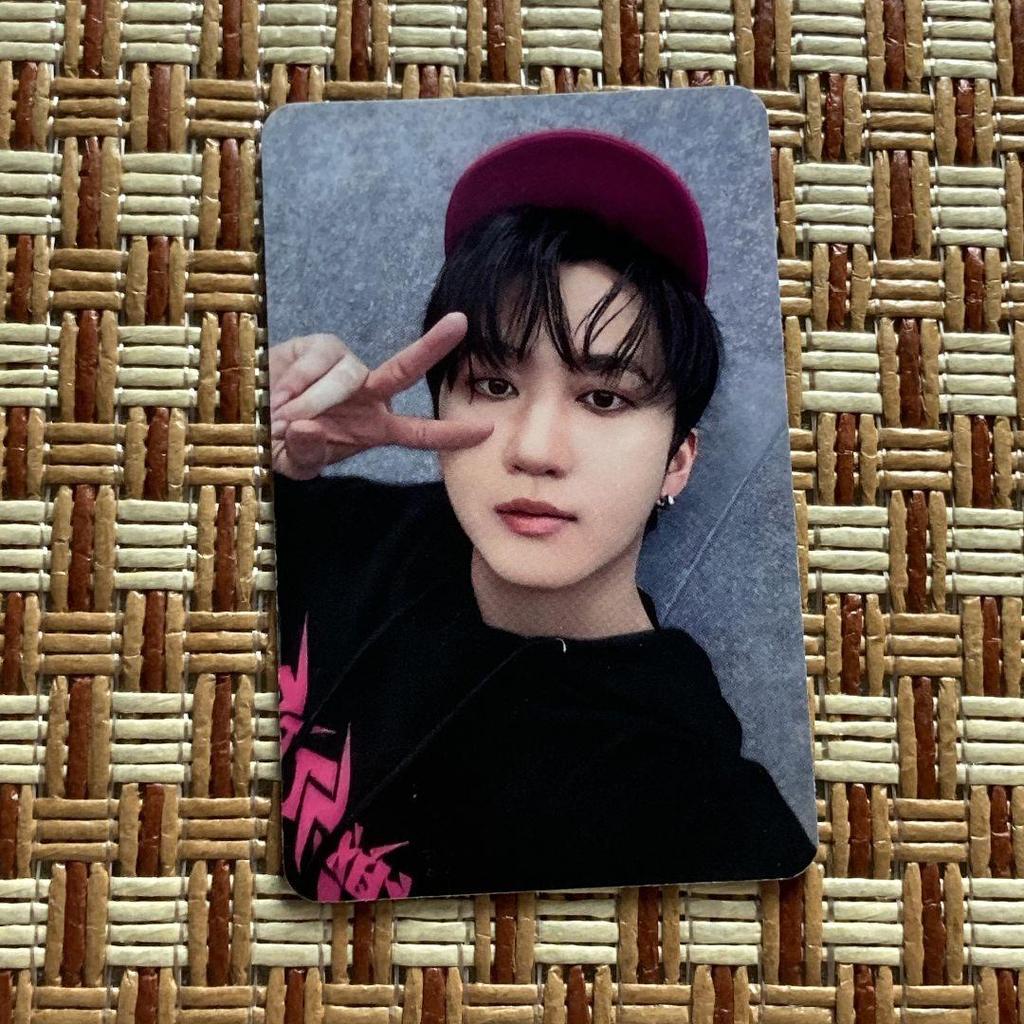 [USED] Changbin StrayKids Raku-STAR 1st week limited edition Sanok trading card