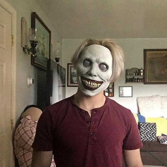 Straszne Bardzo Szczegółowe Nakrycie Głowy na Halloween Emulsyjny Uśmiech Wyniosły Wyraz Twarzy Maska Horroru na Imprezę