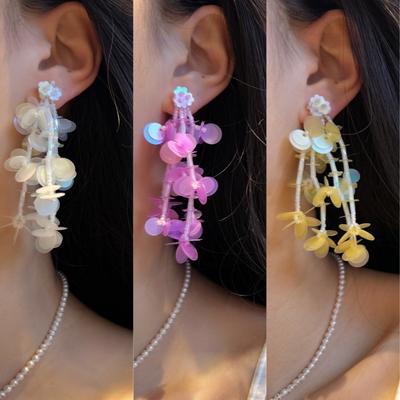 Reisperlen-Blumen-Pailletten-Fransen-Ohrringe kleine frische und süße Mädchen-Stecker-Ohrringe Mori-Atmosphäre Ohrringe