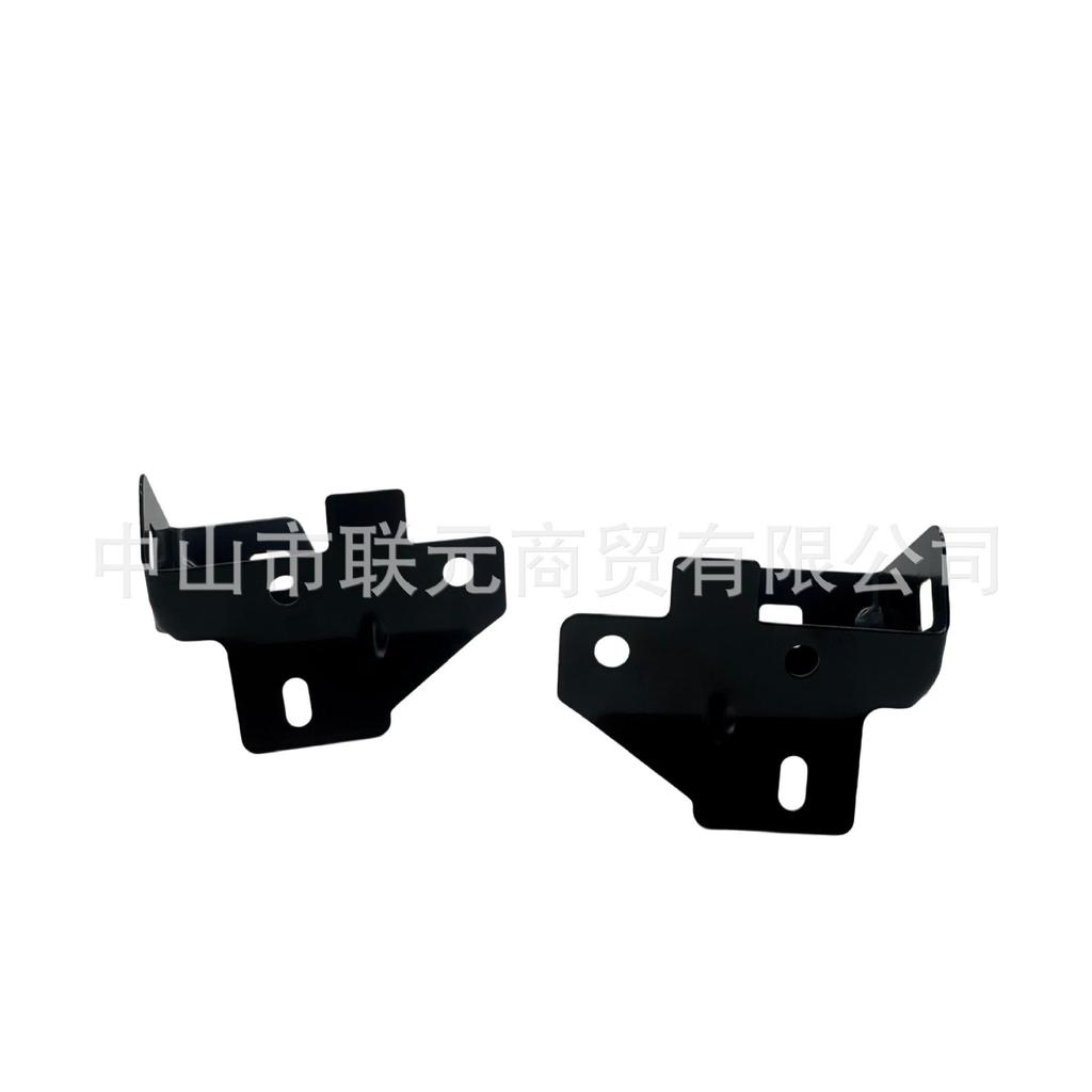 Land Rover Defender Fender Bracket LR (Models LR131397 & LR131396)