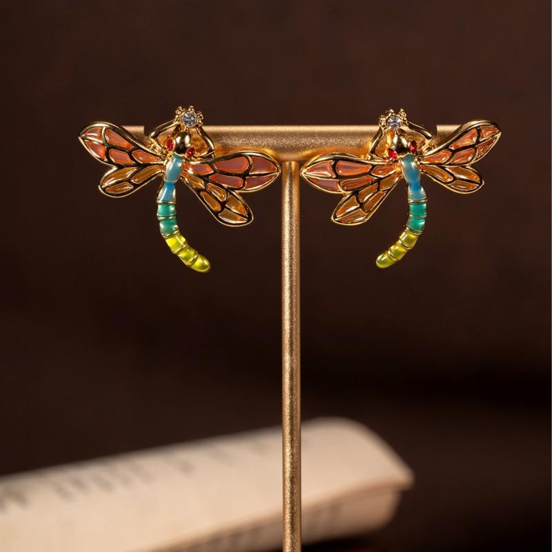 Vintage Enamel Dragonfly Necklace With Versatile Temperament Personalized Pendant High-end Insect Inspired Women