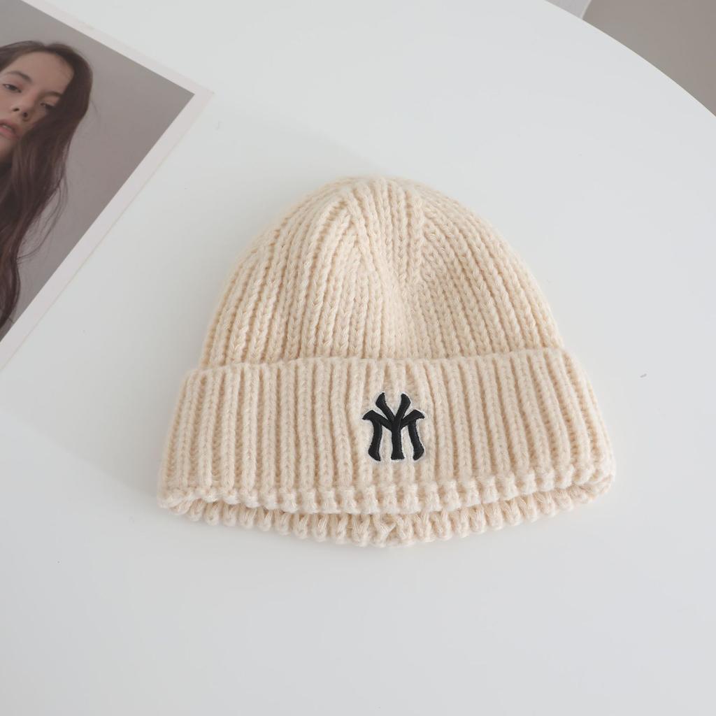 New Autumn and Winter Products Warm Thickened Cold Hat Small Face Protection Ear Protection and Warmth