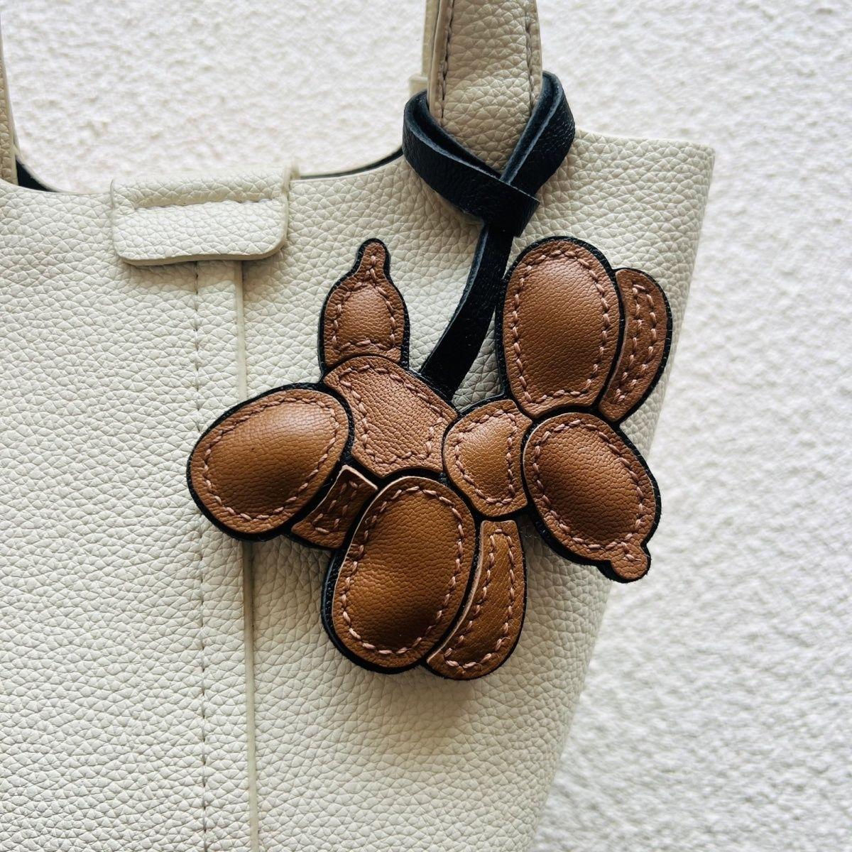 

Брелок в виде собаки из воздушных шаров из натуральной кожи ручной работы, милый для пар