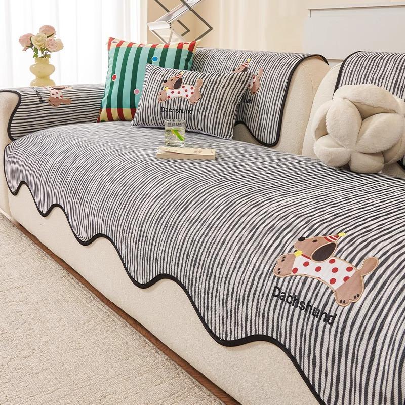 Summer Ice Silk Sofa Cover Pad 2025 New Sofa Mat Pad Summer One-piece Straight Row Non-slip Cool Cover