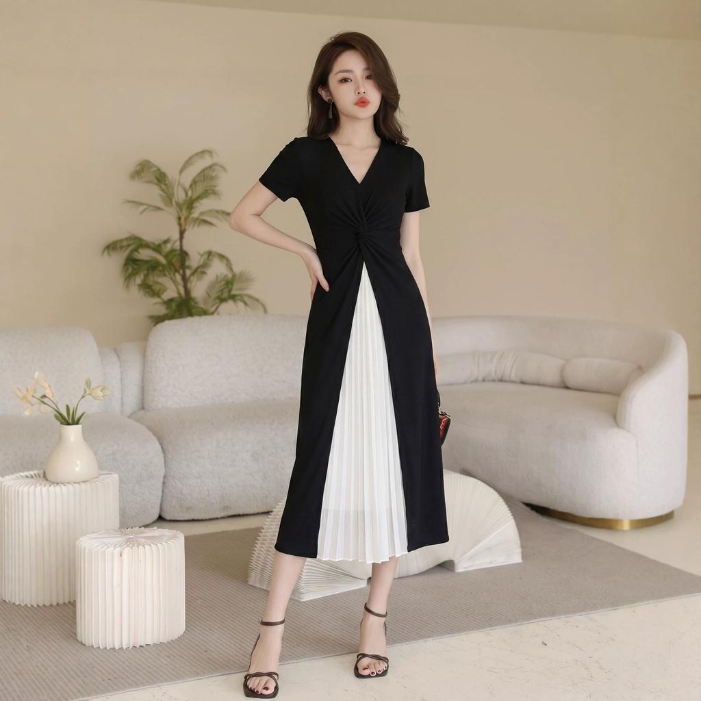 [Spot] Summer new women's French temperament short-sleeved V-neck splicing waist long holiday style dress