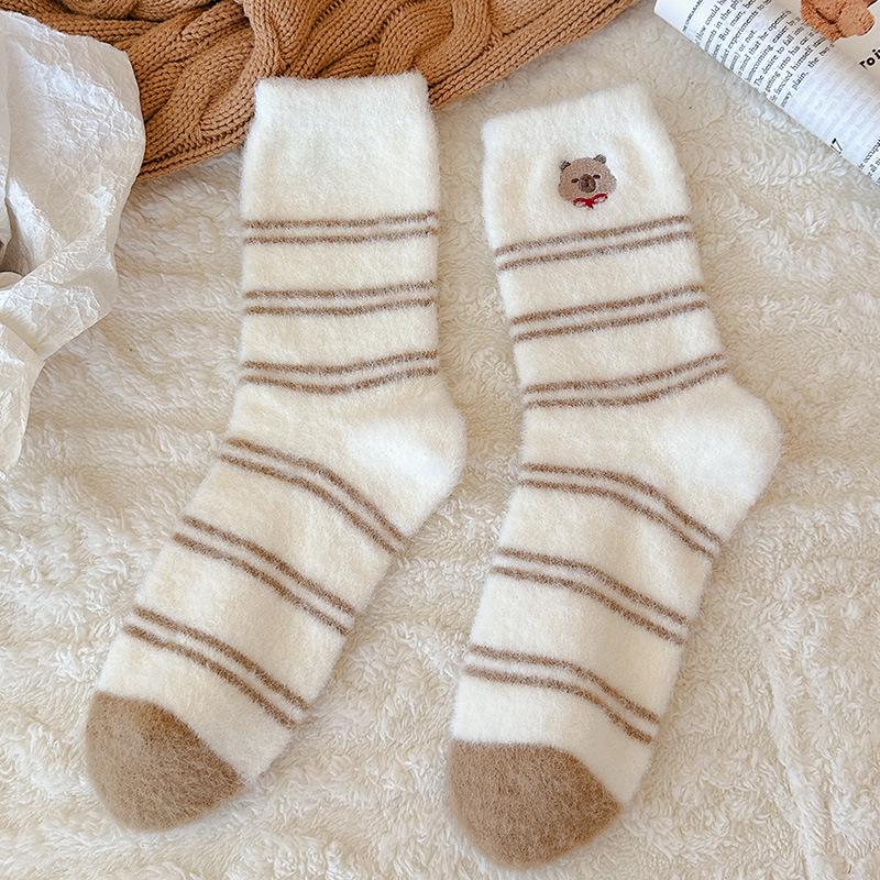 

Женские милые носки до середины икры из австралийской шерсти с пушистой капибарой - Теплые и толстые для осени/зимы One Size