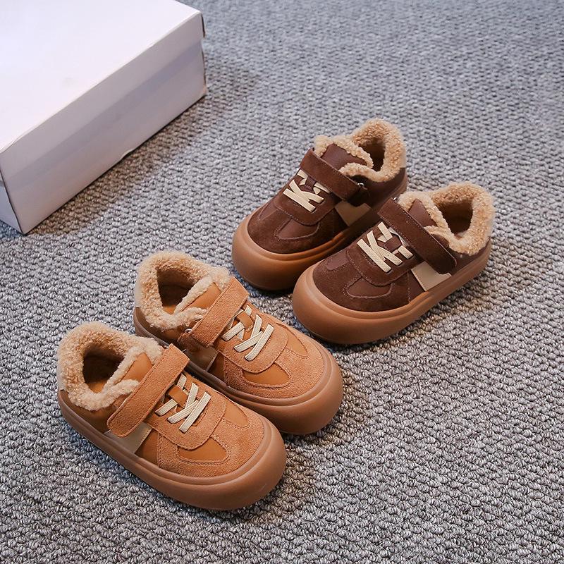 2025 Winter Retro Children's Lambswool Cotton Shoes: Korean Style Casual Velvet Shoes for Boys and Girls