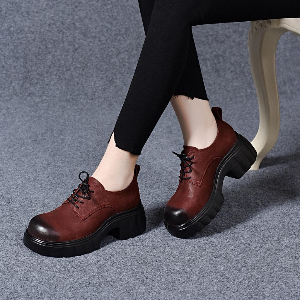 Plateauschuhe Damen 2025 Frühling neue Schnürschuhe kleine Lederschuhe Europäischer und amerikanischer Stil Muffinabsatz Einzelne Schuhe wasserdichte Tisch dicker Absatz l