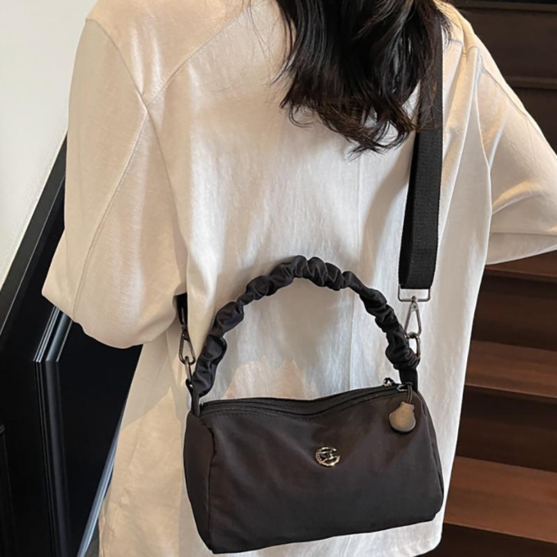 Crossbody bag, fashionable, simple and versatile, 2025 spring new handbag, nylon cloth bag, women's lightweight shoulder bag
