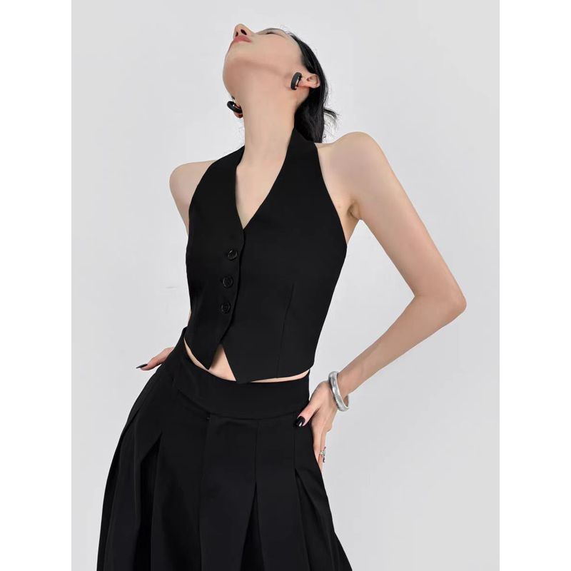 

Old Qian Style Silm Halterneck Suit Vest Short Coat Female Summer 2025 New Design Sense Open Back Sleeveless Waistcoat Black halterneck vest S