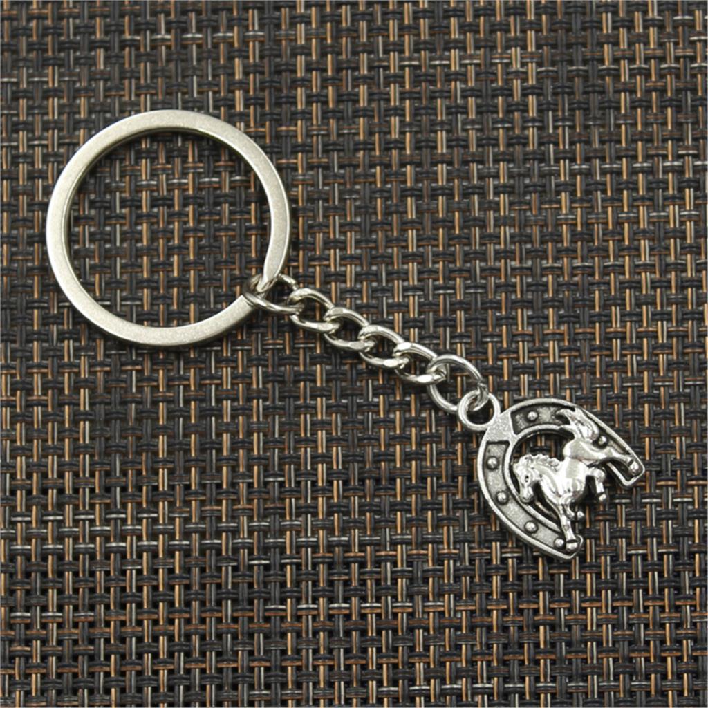 Cowboyhut Western Pferde Schlüsselanhänger, Auto Schlüsselanhänger, Exklusive Accessoires für Geschenke und Souvenirs