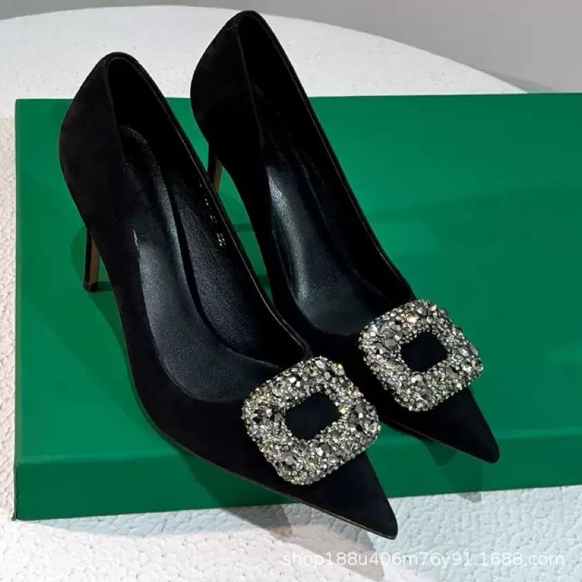 [Spot] New square buckle high heels femininity advanced not tired feet thin heels black work shoes pointed single shoes