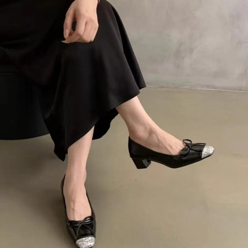 2024 Spring and Autumn High Quality Women's Shoes Color Blocked Glossy Low Heels Square Toe Shallow Buckle Women's High Heels