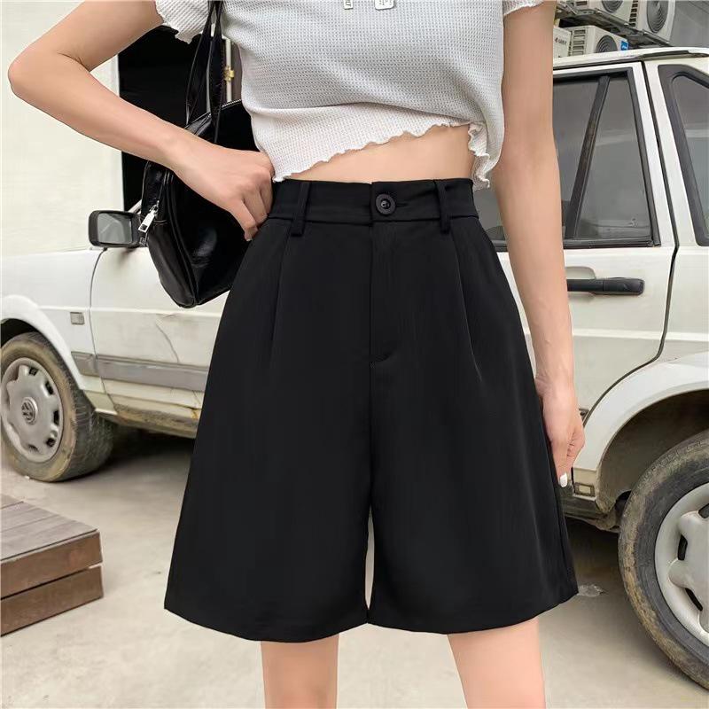 

Женские черные шорты А-силуэта с высокой посадкой и широкими штанинами - Стройнящие, Легкие, Большого размера, Летние. S (83-95 cm reference) чёрный