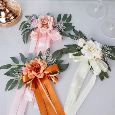 Konstgjord bröllopsstolsryggsblomma med eukalyptusblad Bröllopsgångsdekoration Ceremoni