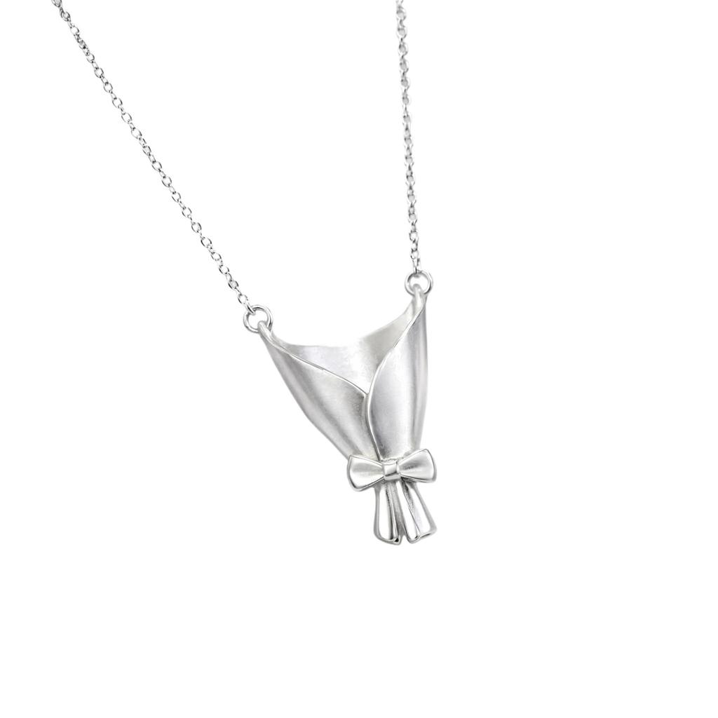 Colier cu pandantiv Mini Buchet Farmec Elegant Inspirat de Flori cu Lanț pentru Purtare Zilnică și Ocazii Speciale Accesoriu Bijuterie Culoare Argintie
