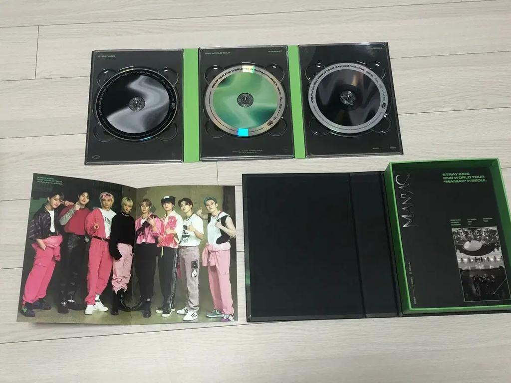 STRAY KIDS Skidz Maniac DVD Seoul Concert Used