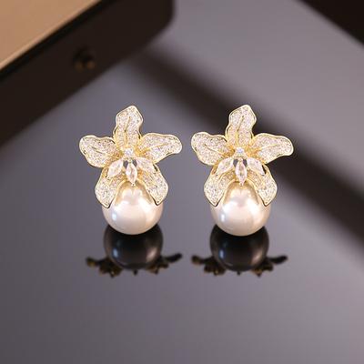 Lily Flower Pearl Earrings Women's Light Luxury High-end Exquisite Earrings 925 Silver Needle Temperament Versatile Earrings