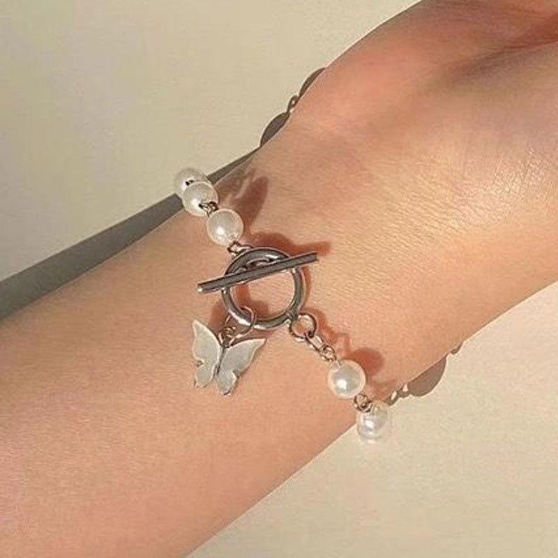 

Trendy Pearl Butterfly Bracelet: Japanese & Korean Light Luxury Women s Jewelry